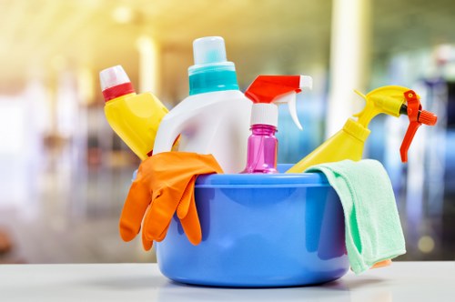 Local oven cleaner working in a Merton kitchen
