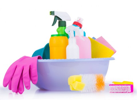 Local carpet cleaner preparing a Merton carpet cleaning job